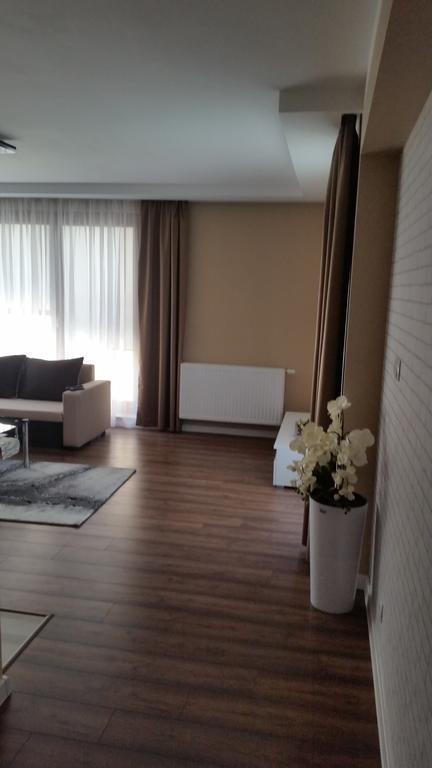 Apartament Wilga Park Krakau Buitenkant foto