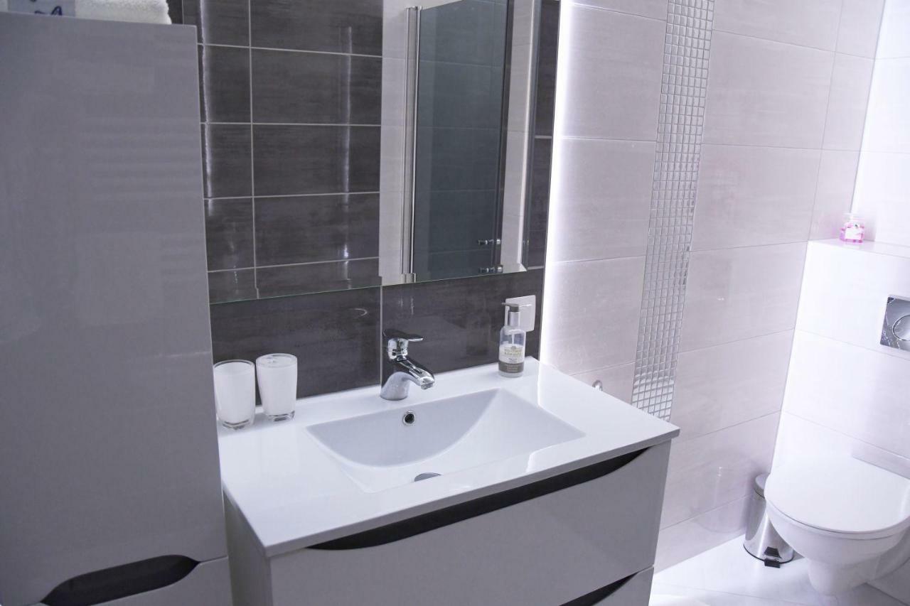 Apartament Wilga Park Krakau Buitenkant foto